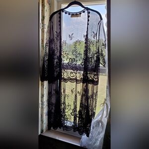 2x LA Bellum by Hillary Scott black lace duster